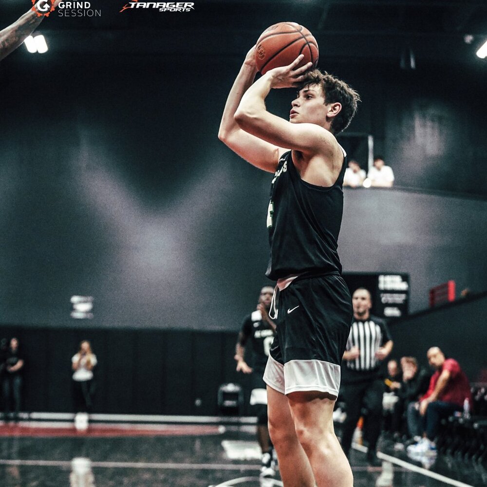 Meet your Posher, Lucas